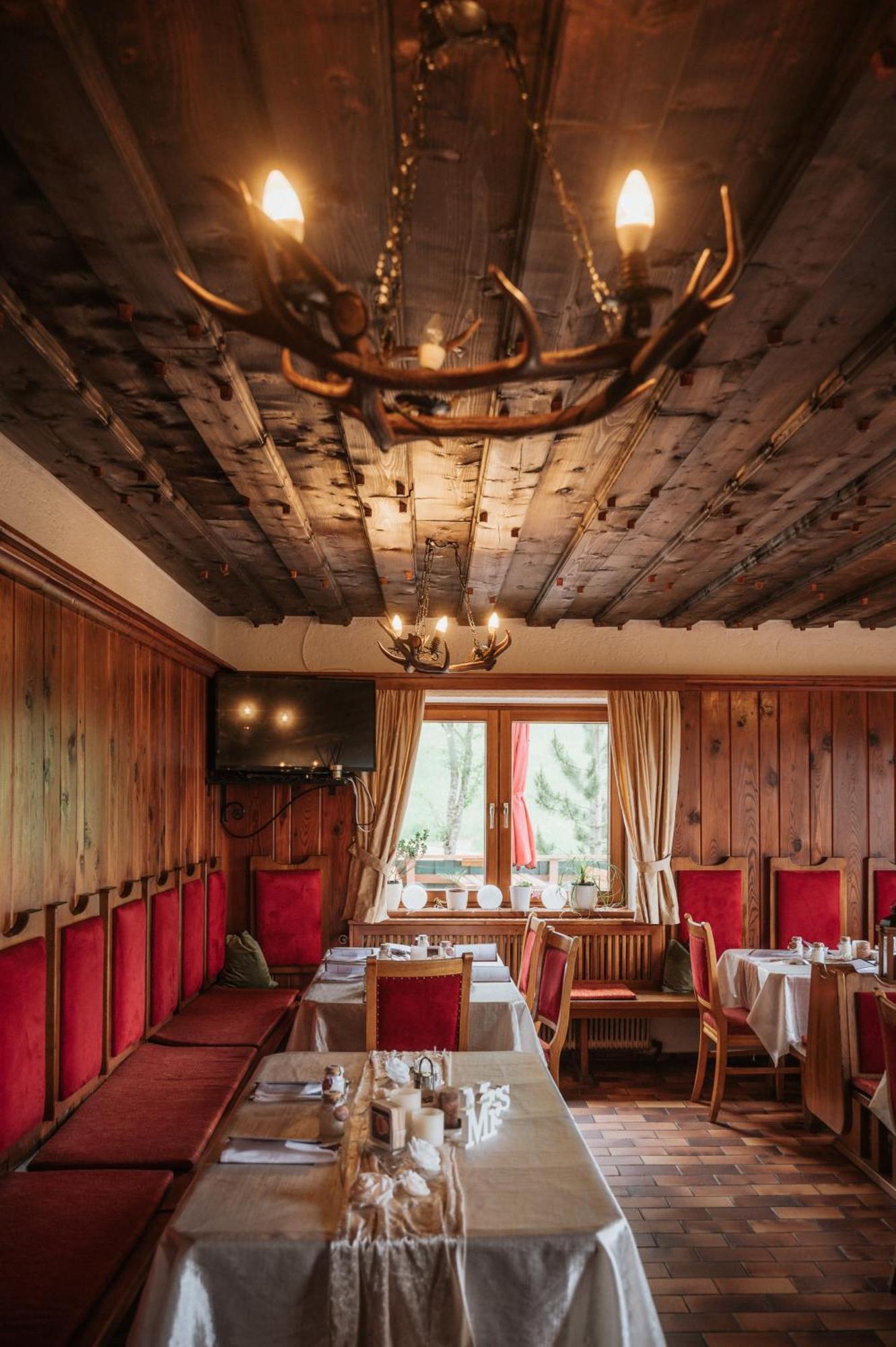 Hochberghaus Resort Grünau im Almtal Dış mekan fotoğraf